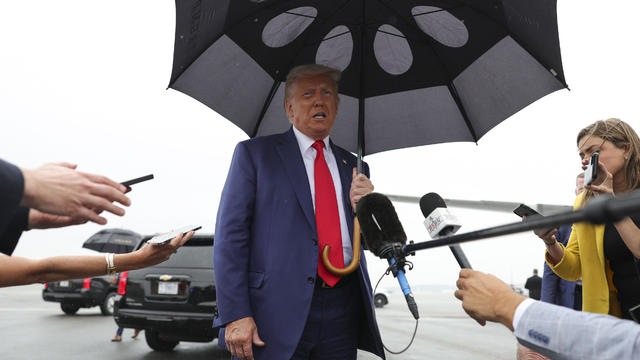 ARLINGTON, VA - AUGUST 3:  Former president Donald Trump arrive 